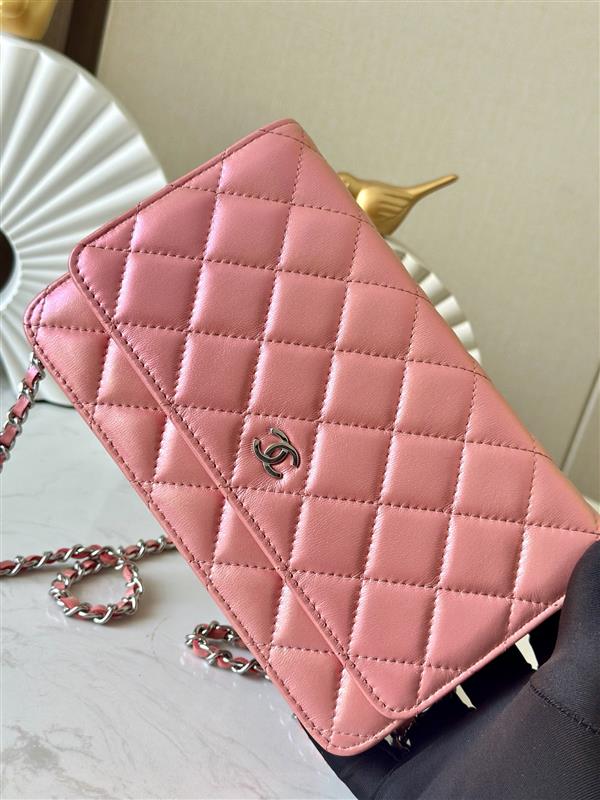 2026127215432589 570